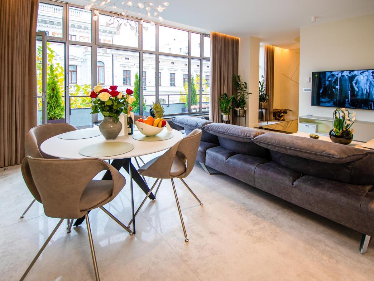 Pietryna Apartments Luxury - Sauna , Jacuzzi , Bezposrednio Przy Ul Piotrkowskiej وودج المظهر الخارجي الصورة