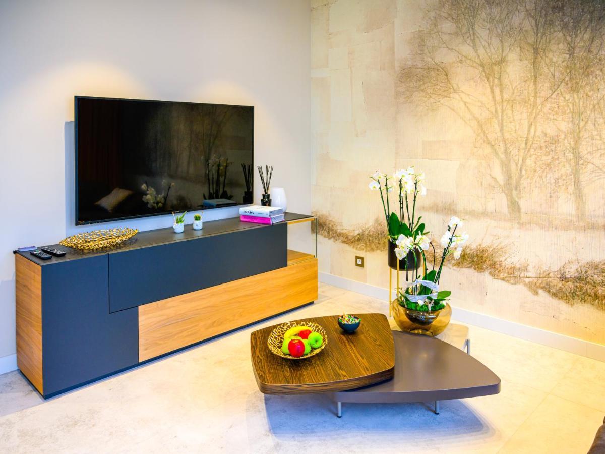 Pietryna Apartments Luxury - Sauna , Jacuzzi , Bezposrednio Przy Ul Piotrkowskiej وودج المظهر الخارجي الصورة
