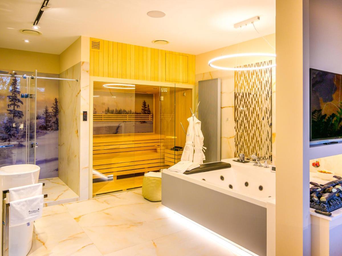 Pietryna Apartments Luxury - Sauna , Jacuzzi , Bezposrednio Przy Ul Piotrkowskiej وودج المظهر الخارجي الصورة