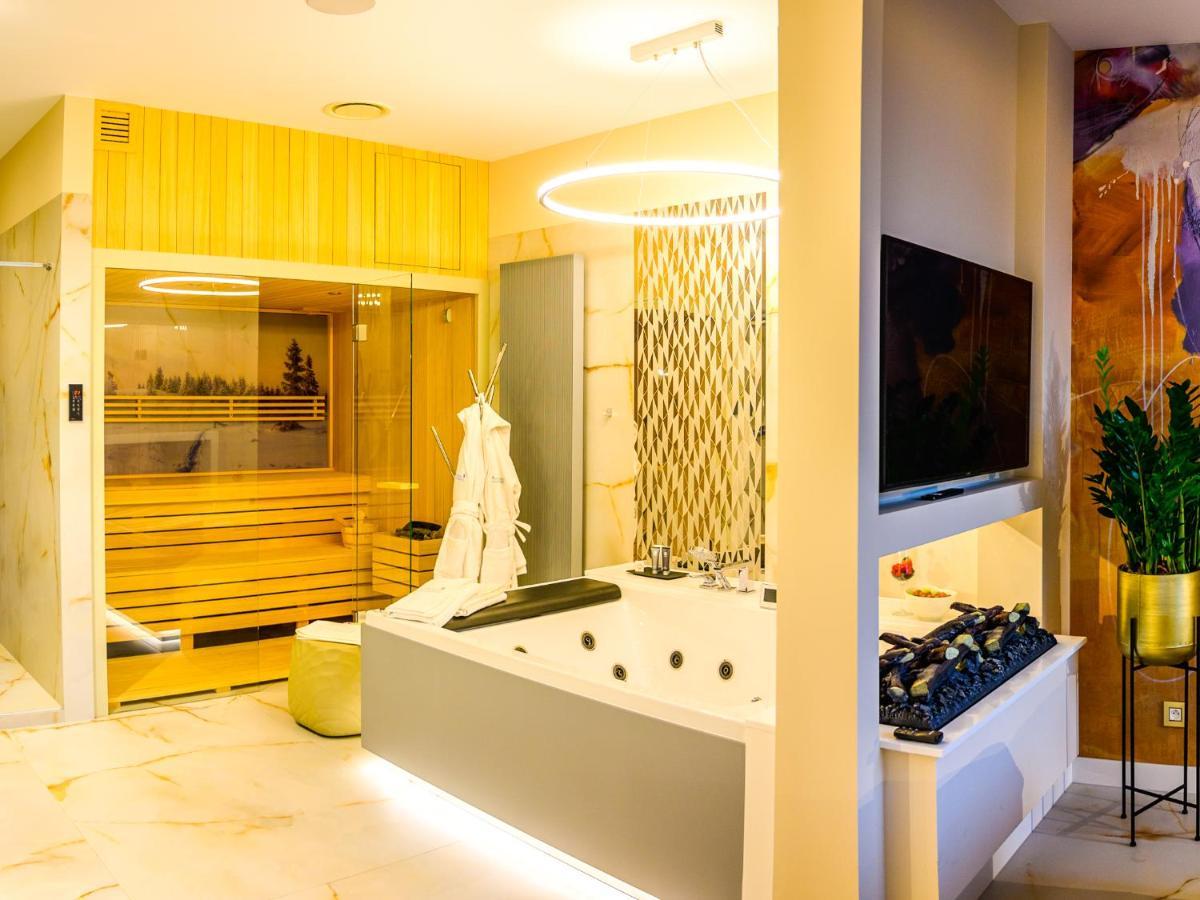 Pietryna Apartments Luxury - Sauna , Jacuzzi , Bezposrednio Przy Ul Piotrkowskiej وودج المظهر الخارجي الصورة