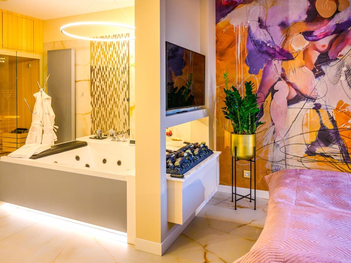 Pietryna Apartments Luxury - Sauna , Jacuzzi , Bezposrednio Przy Ul Piotrkowskiej وودج المظهر الخارجي الصورة